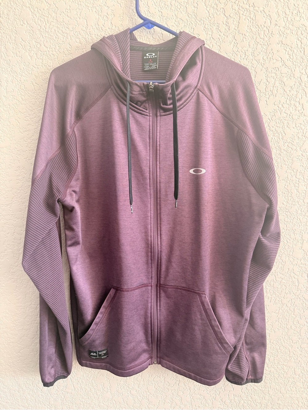 Oakley men’s  Full-Zip sweatshirt Jacket in Plum
